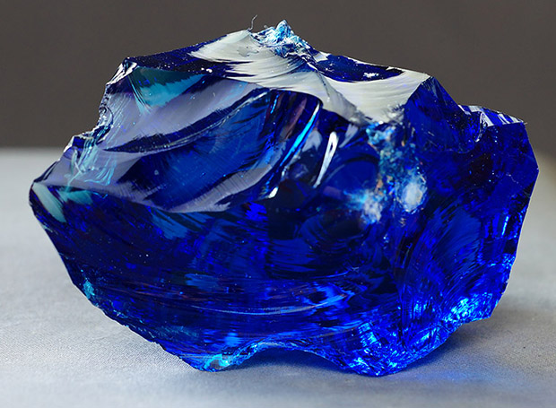 sapphire-mineral.jpg"